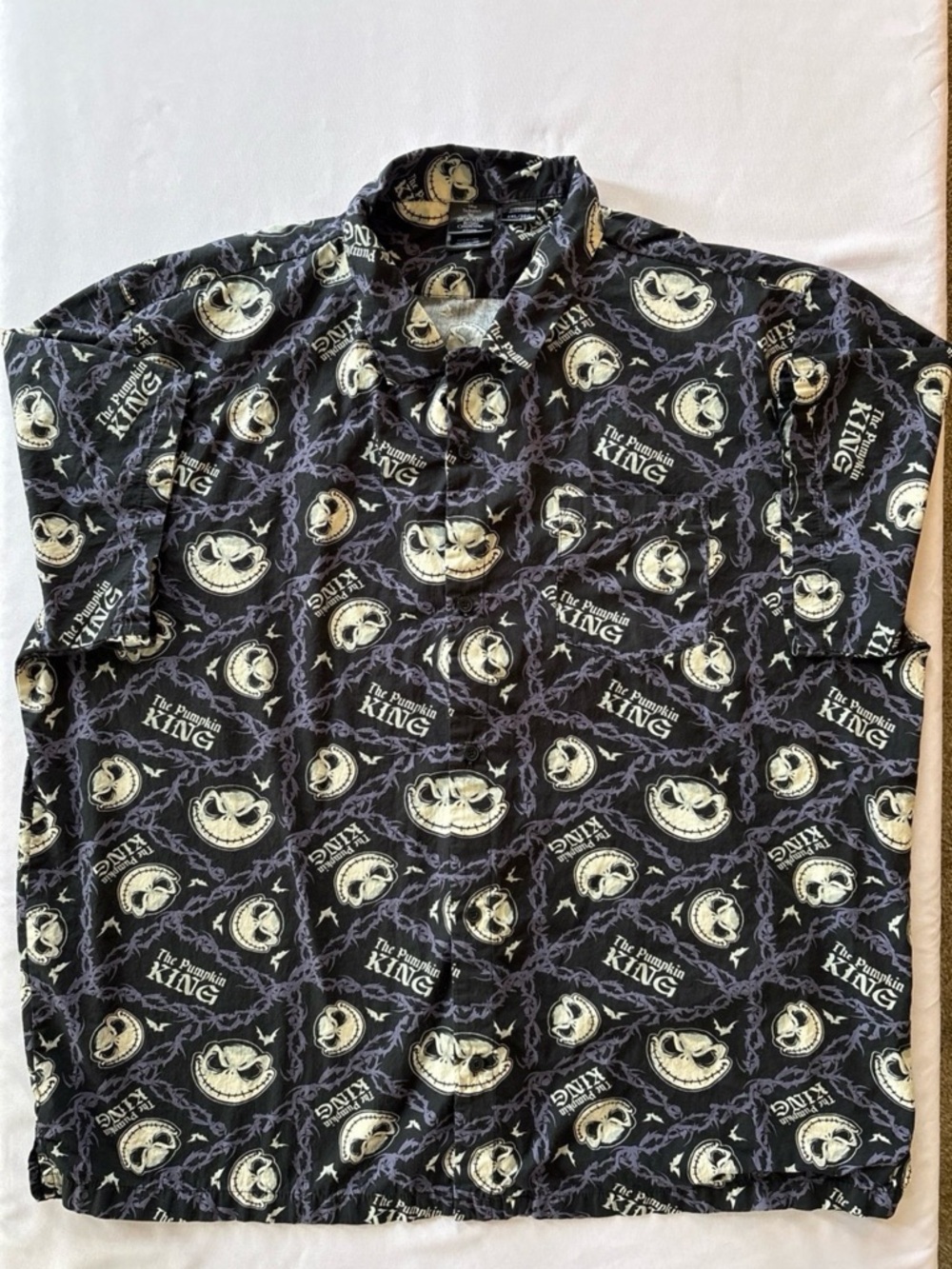 Disney Black Short-Sleeve Button-Up Shirt with Cream Jack Skellington Print
